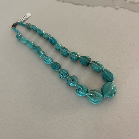 One of a kind Natural Turquoise Faceted
melon shaped bead Necklace 17” - Picture 5 of 7